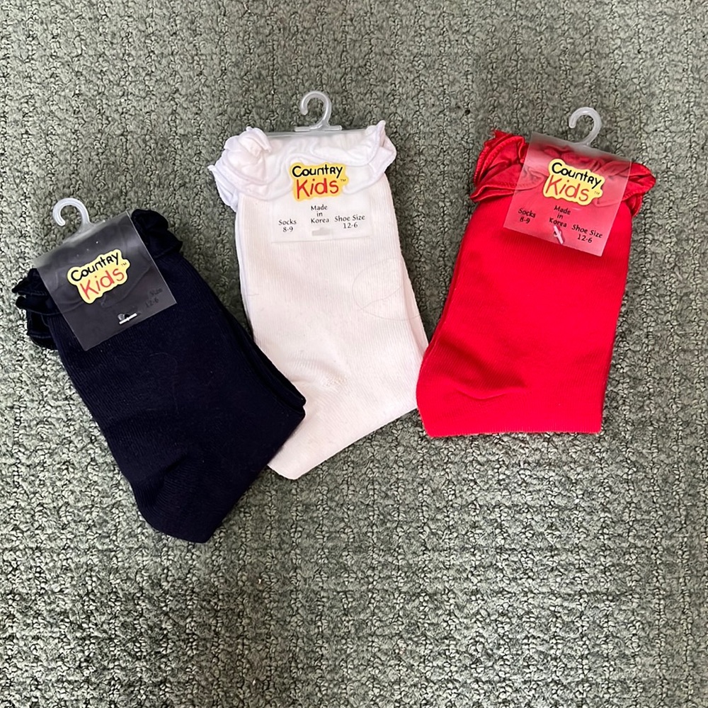 3 pairs of kids ruffle socks